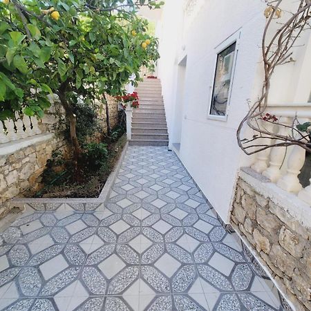 Makla Apartment Sarande Exterior photo
